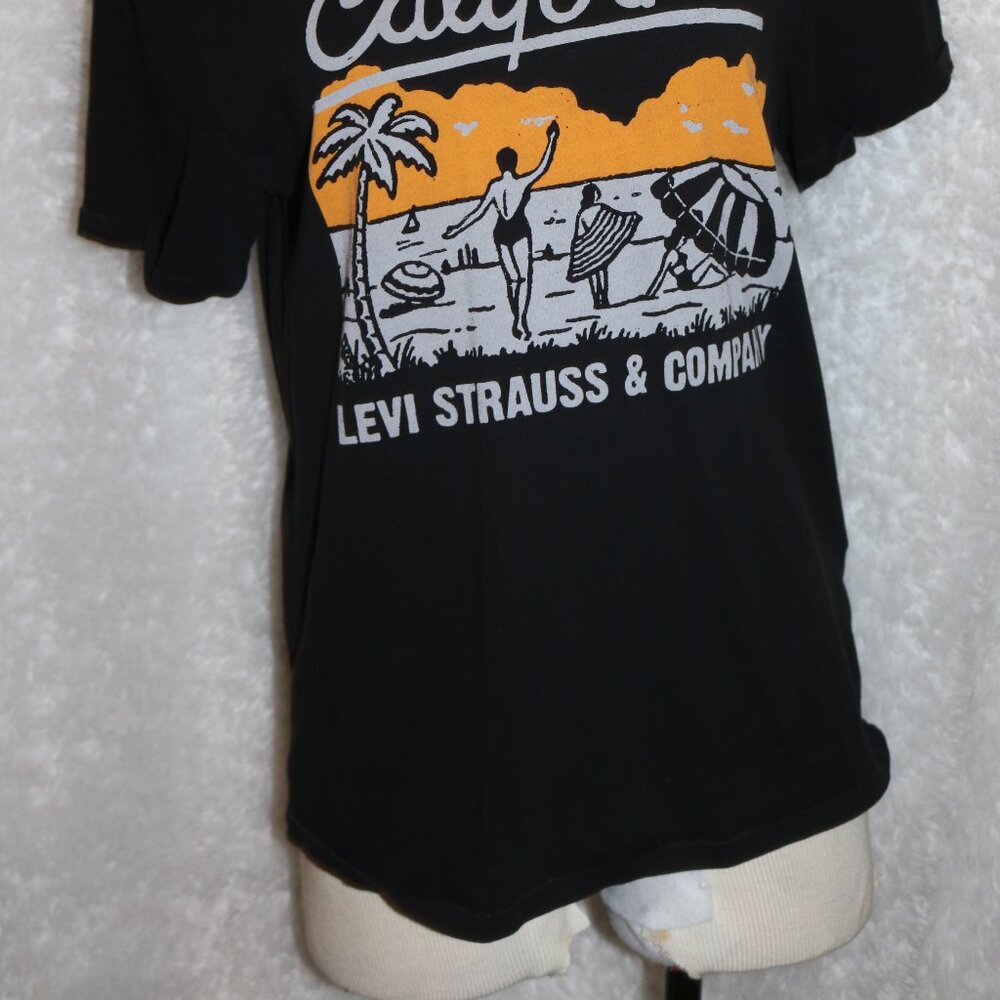 Levi t-shirt unisex great shape size small - Picture 6 of 6